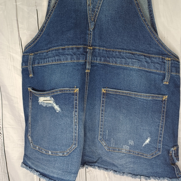 No Boundaries Denim Distressed Overalls - Picture 9 of 11